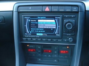 Навигация Audi A4
